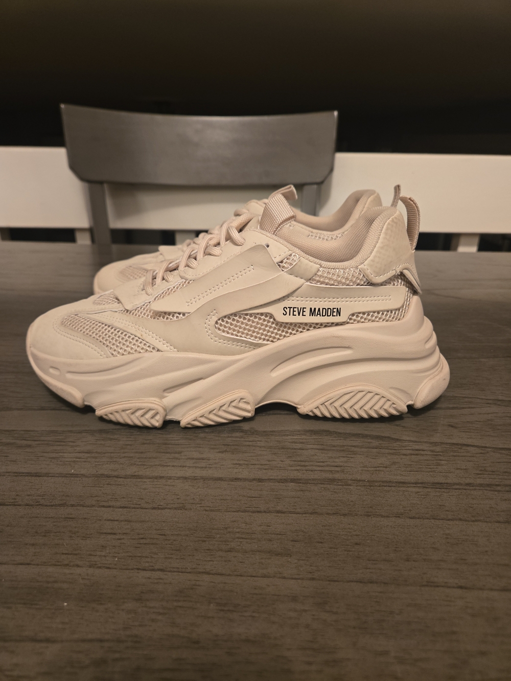 Steve Madden Possession Women's Sneaker Bone Tan Size 9